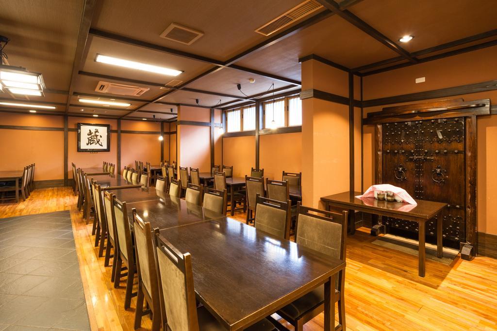 Hotel Mikunitoge Onsen Oyado Honjin Yuzawa  Exterior foto