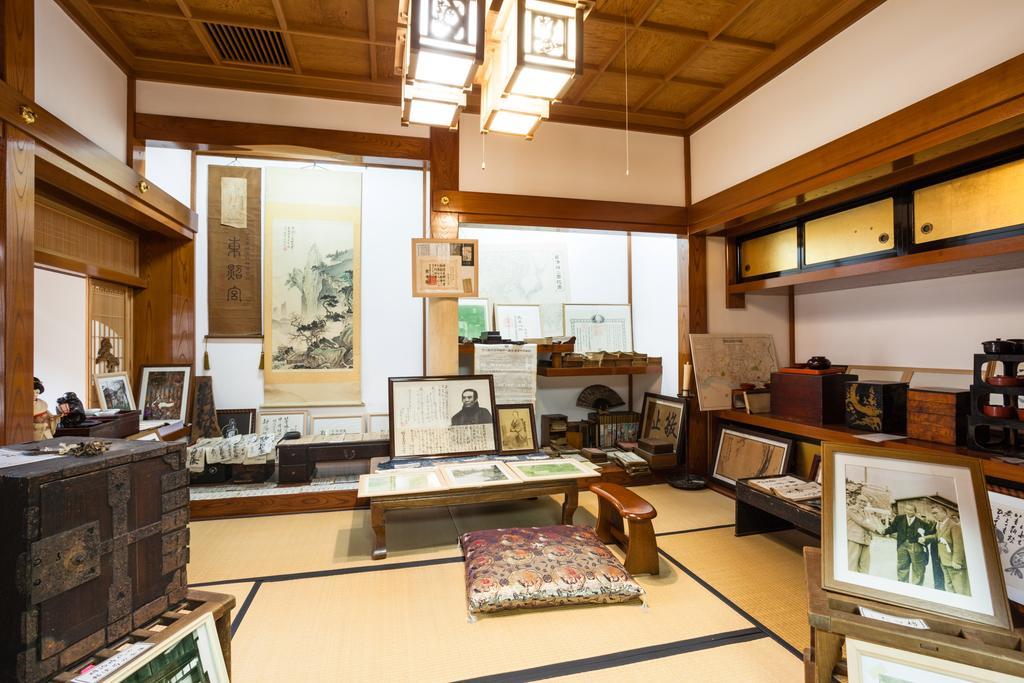 Hotel Mikunitoge Onsen Oyado Honjin Yuzawa  Exterior foto